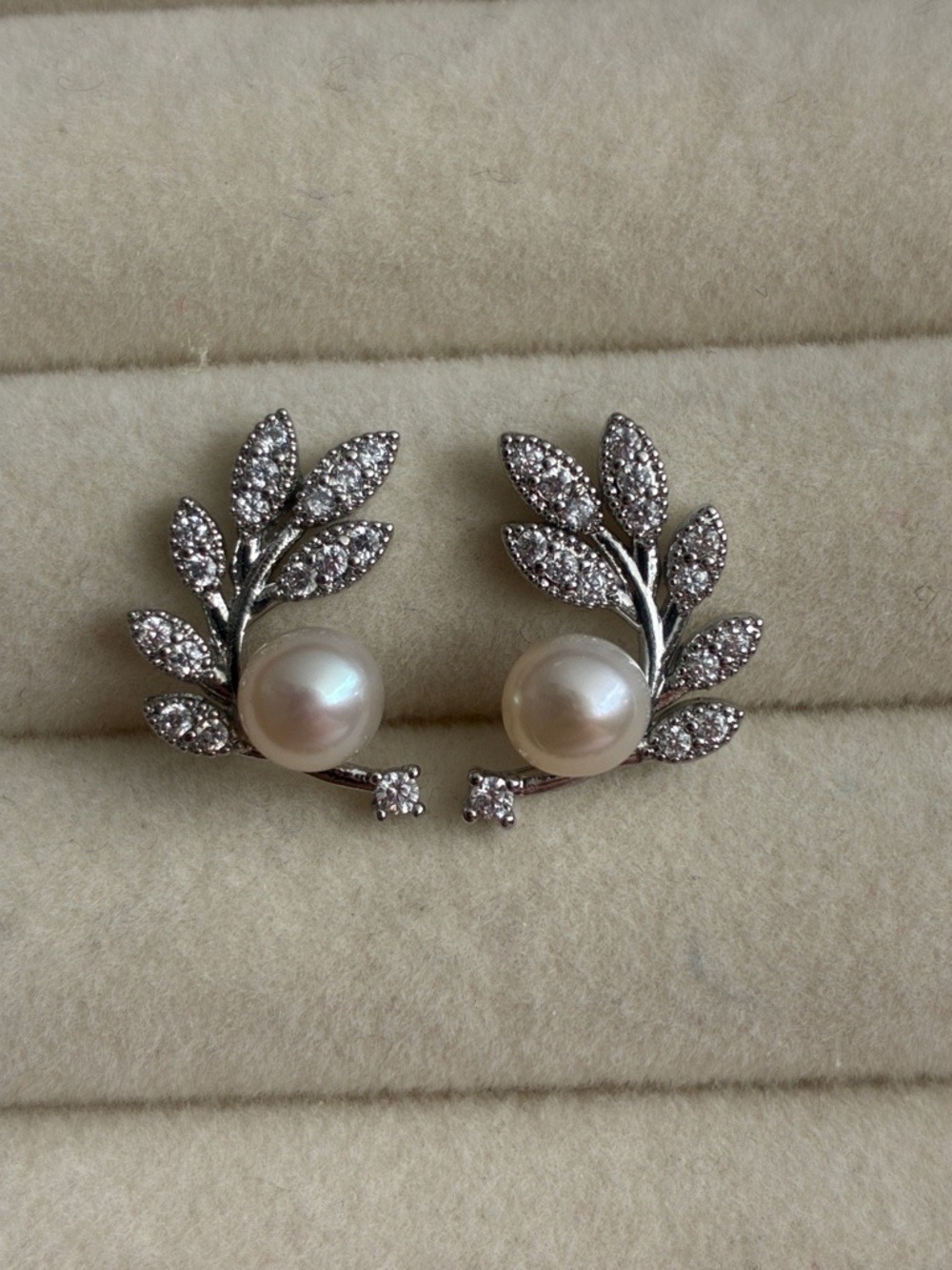 Elegant Gold and Pearl Earrings